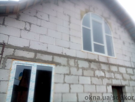 Окна, Балконы